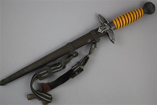 A German WWII Third Reich Luftwaffe officers dagger, by Alcoso Solingen, overall 17in.